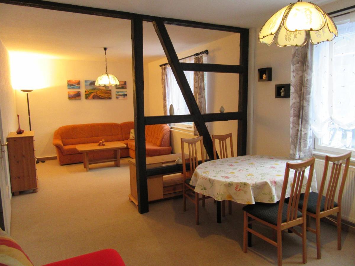 Appartement Haus Hasenmueller à Schmiedefeld am Rennsteig Extérieur photo